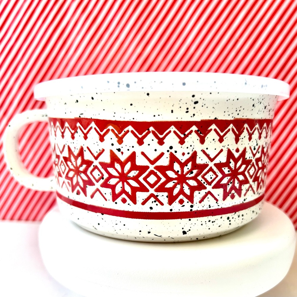 Red & White Snowflakes Stoneware Soup Mug Vent Lid With Handle Sweater Print